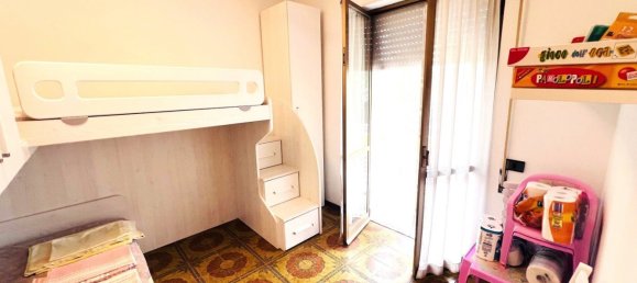 4 rooms Apartment in Massa, Italy No. 63174 10