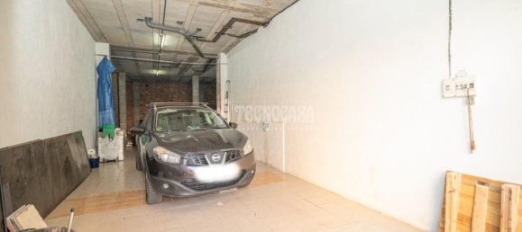 133m² Commercial property in Linares, Spain No. 167352 2