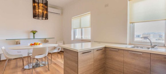 3 bedrooms Penthouse in Sliema, Malta No. 9093 18