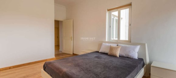 3 bedrooms Penthouse in Sliema, Malta No. 9093 34