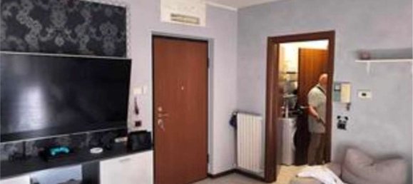 2 rooms Apartment in Giussano, Italy No. 2761 6