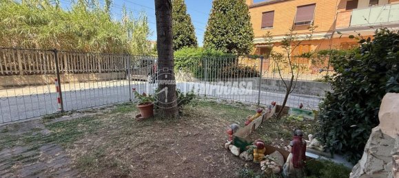 4 bedrooms Apartment in Porto Sant'Elpidio, Italy No. 324222 2