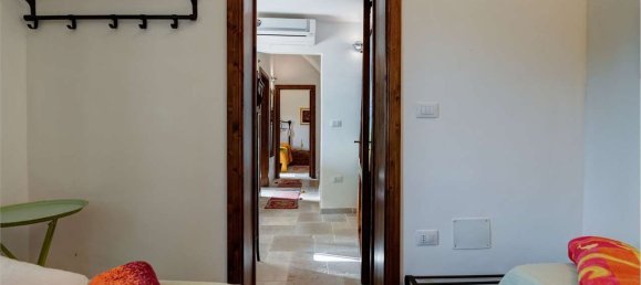 Дом с 4 комнатами в Сан Вито деи Норманни, Италия № 135835 18