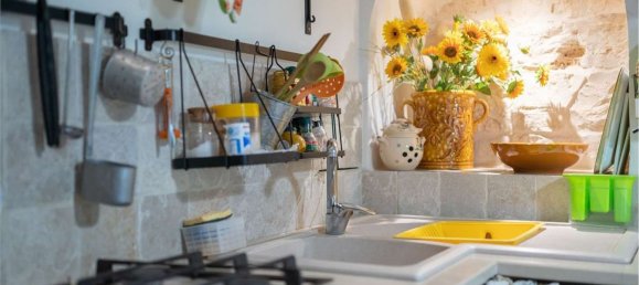 Дом с 4 комнатами в Сан Вито деи Норманни, Италия № 135835 2