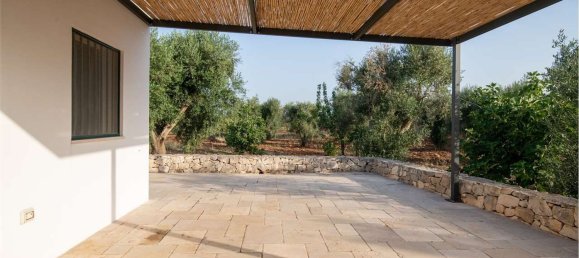 Дом с 4 комнатами в Сан Вито деи Норманни, Италия № 135835 23