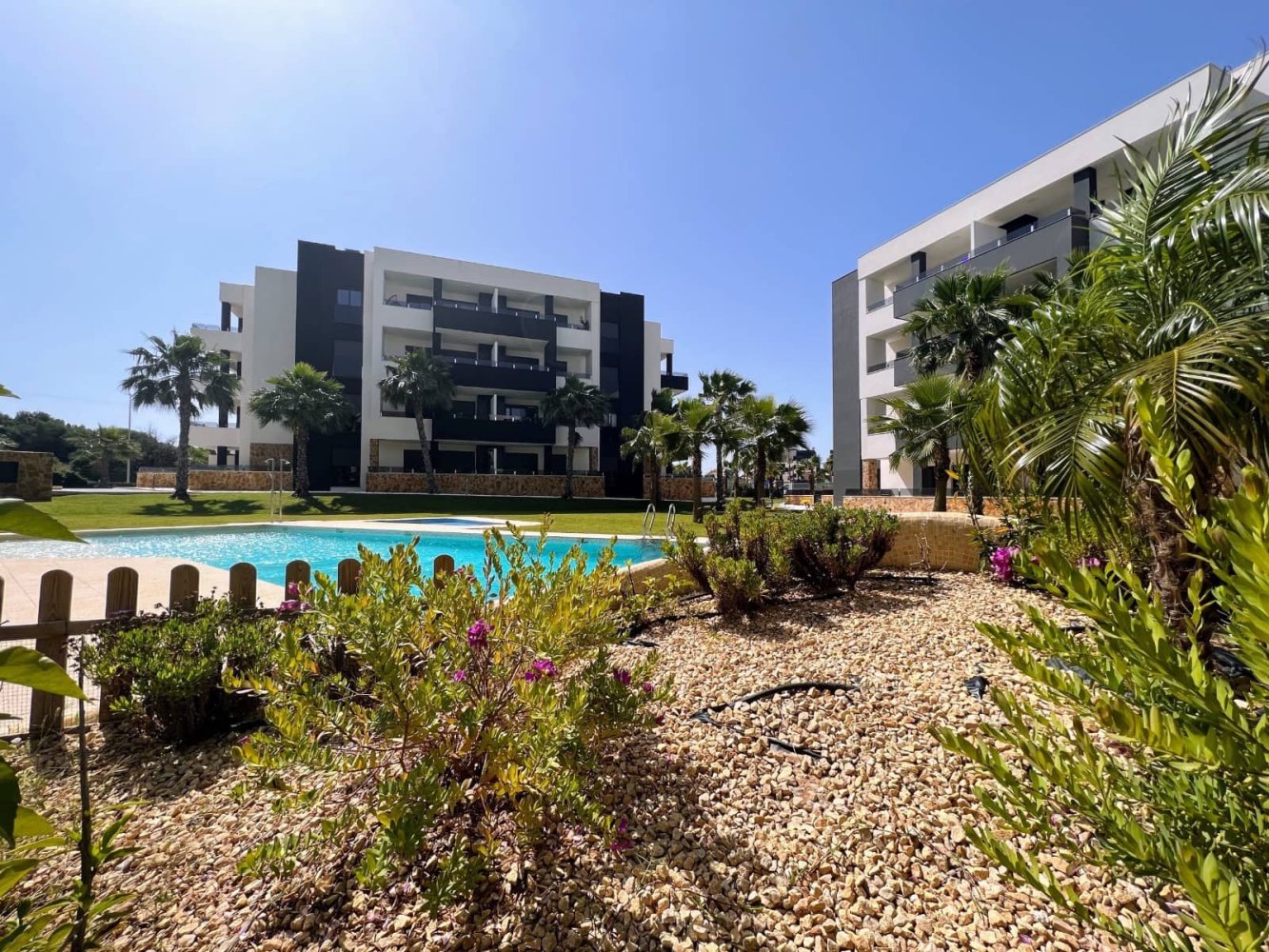 2 bedrooms Apartment in La Zenia, Spain No. 164225