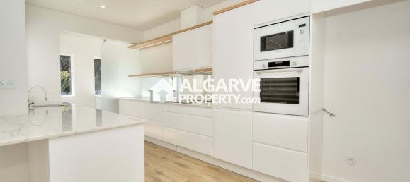 Casa de 4 dormitorios en Quarteira, Portugal No. 141717 3