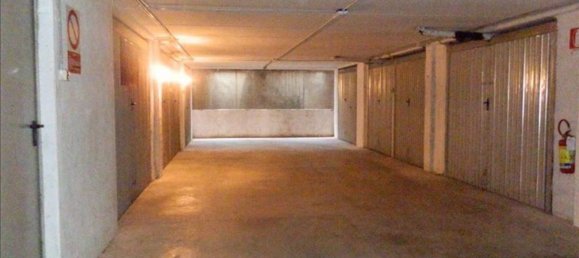 Garagem em Siena, Italy 18 m² N.º 70587 11