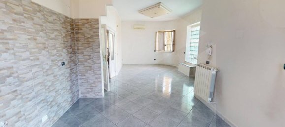 3 rooms Apartment in Pomigliano d'Arco, Italy No. 24043 4