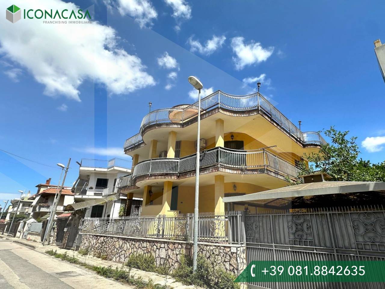 3 rooms Apartment in Pomigliano d'Arco, Italy No. 24043