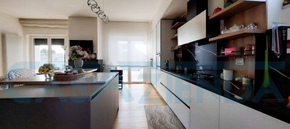 7 chambres Appartement à Termoli, Italy No. 211822 6