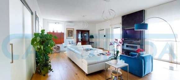 7 chambres Appartement à Termoli, Italy No. 211822 3