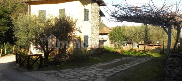 4 bedrooms Villa in Capannori, Italy No. 330082 4