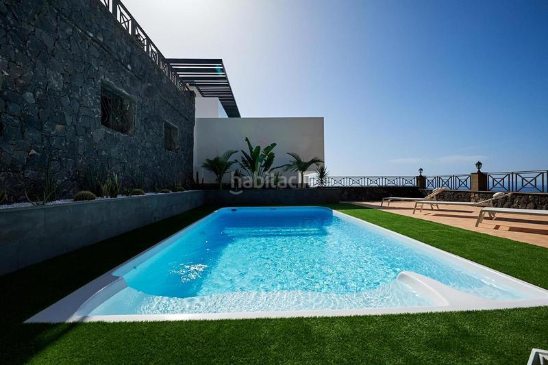 3 bedrooms Villa in Adeje, Spain No. 126304