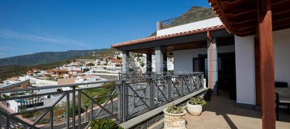 3 bedrooms Villa in Adeje, Spain No. 126304 9