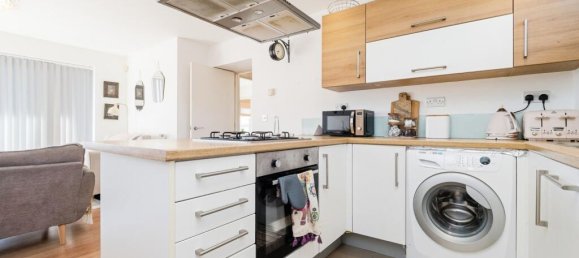 2 bedrooms Apartment in East Ham, United Kingdom No. 11448 4