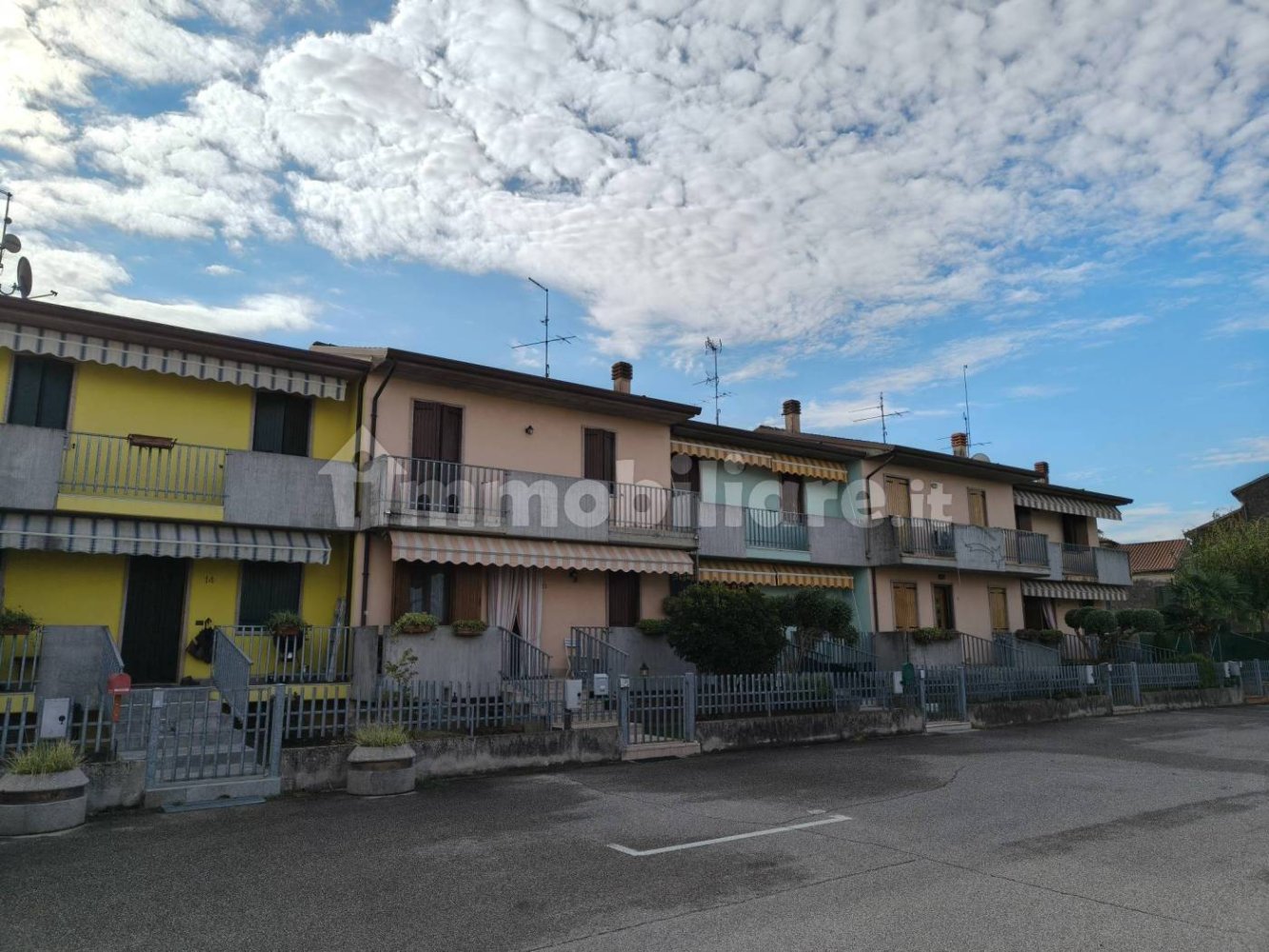 3 غرف نوم منزل في Ronco all'Adige, Italy رقم 272897