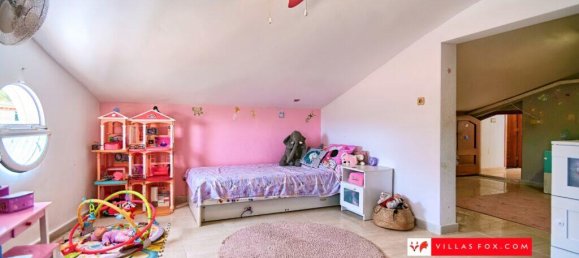 5 bedrooms Villa in San Miguel de Salinas, Spain No. 246017 8