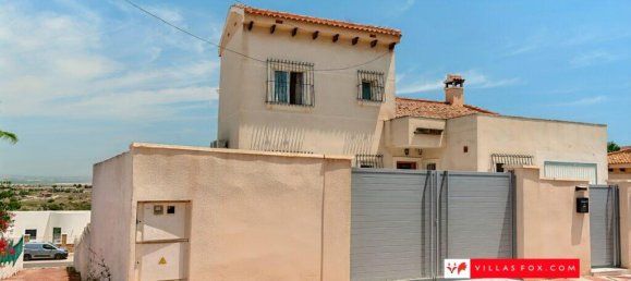 5 bedrooms Villa in San Miguel de Salinas, Spain No. 246017 20