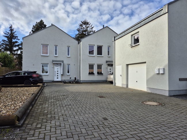 6 bedrooms Townhouse in Euskirchen, Germany No. 127363