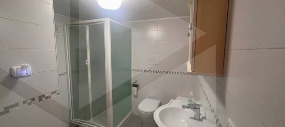 3-salle Maison à Vico del Gargano, Italy No. 21383 10