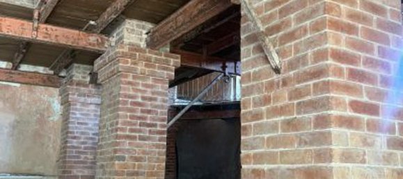 332m² Commercial property in Imperia, Italy No. 303410 10