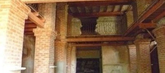 332m² Commercial property in Imperia, Italy No. 303410 13