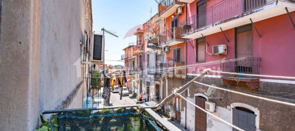 4 bedrooms House in Catania, Italy No. 61958 3