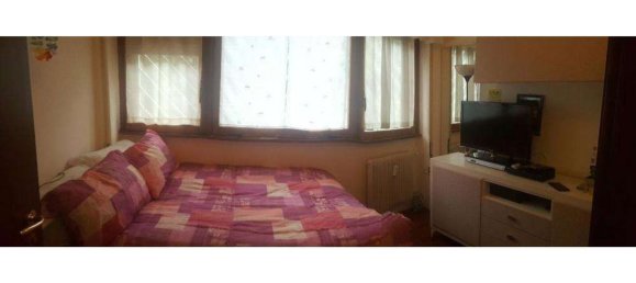 Квартира с 4 спальнями в Рим, Италия № 360088 3