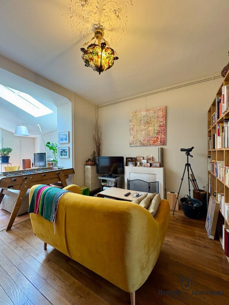 Casa T4 em Laval, France N.º 359195