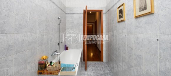 Квартира с 3 спальнями в Горгондзола, Италия № 354181 21