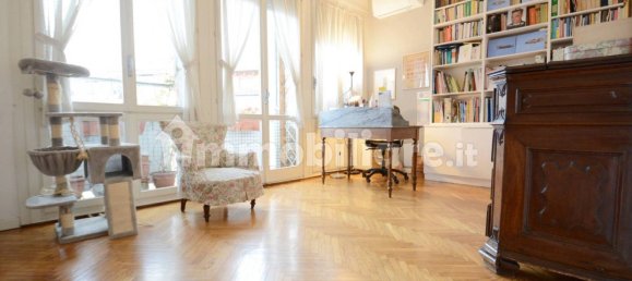 2 bedrooms Apartment in Milan, Italy No. 323007 3