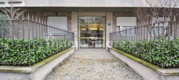 2 bedrooms Apartment in Milan, Italy No. 323007 38