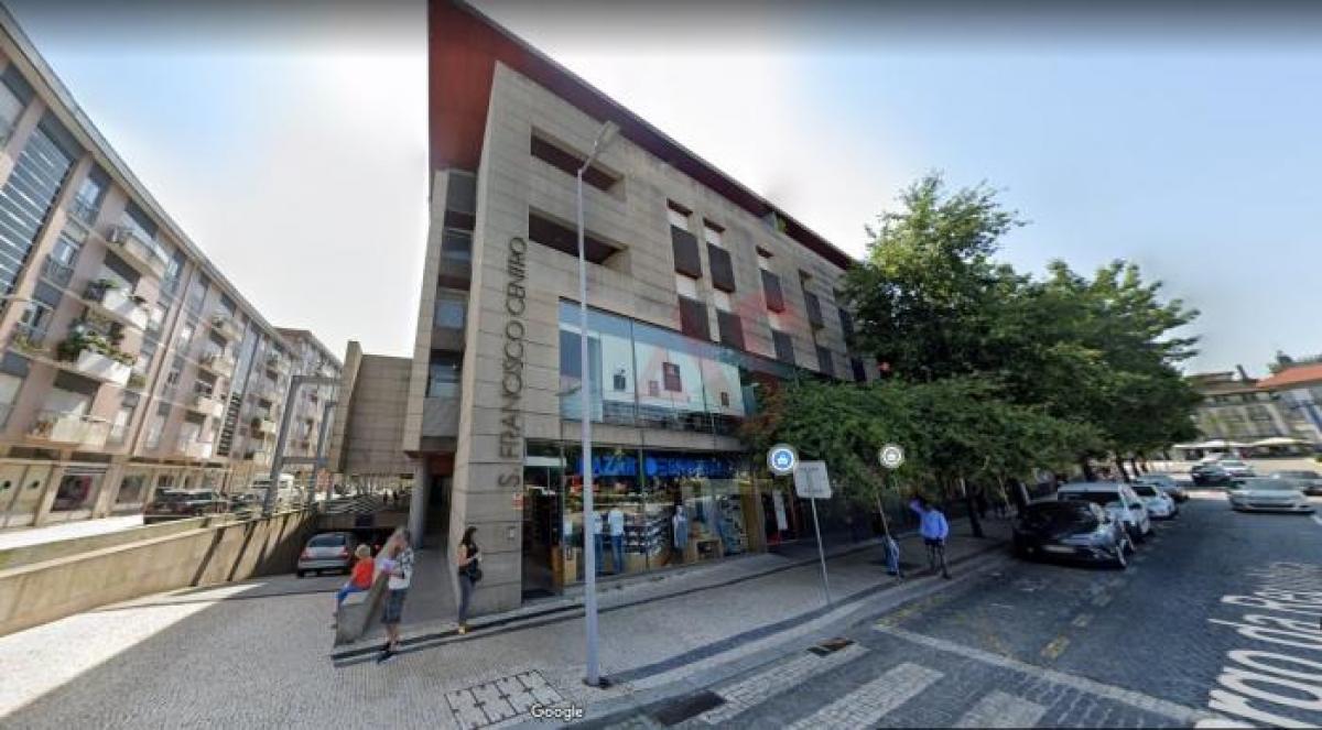  Shop in Guimaraes, Portugal No. 8426