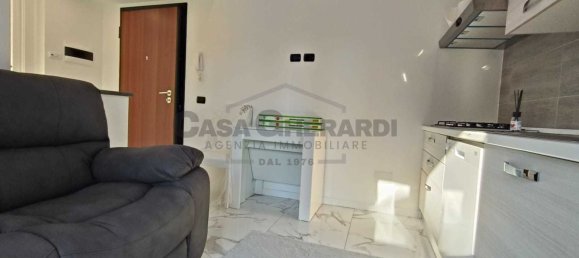 2-salle Appartement à Bottanuco, Italy No. 277920 5