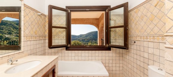 4 Schlafzimmer Haus in Casares, Spain, Nr. 121103 28