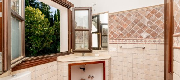 4 Schlafzimmer Haus in Casares, Spain, Nr. 121103 22