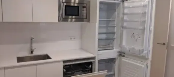 2 bedrooms Apartment in Ciutat Vella, Spain No. 78957 2