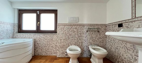 9 rooms Villa in Fiano Romano, Italy No. 42572 23