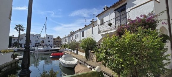 Casa de 3 dormitorios en Empuriabrava, Spain No. 146235 22