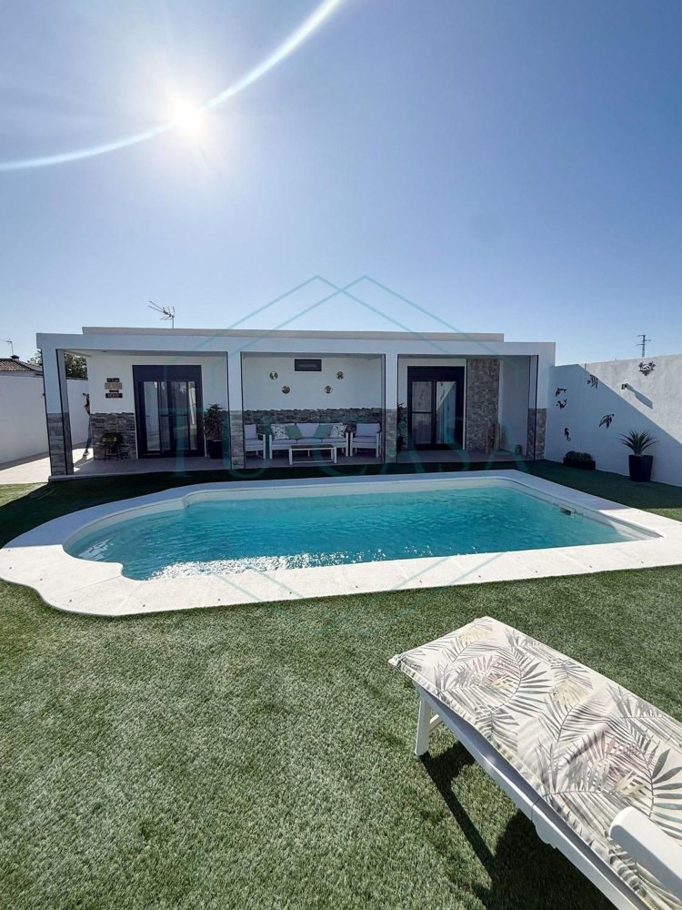 2 bedrooms House in Cadiz, Spain No. 234105