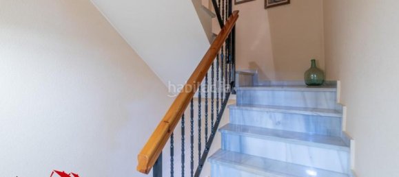 5 bedrooms Townhouse in Loja, Spain No. 201038 18