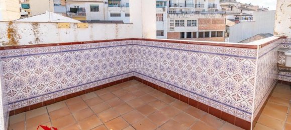 5 bedrooms Townhouse in Loja, Spain No. 201038 3