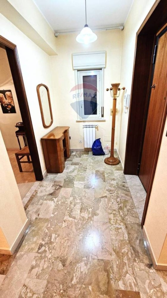 3 bedrooms Apartment in Messina, Italy No. 133064