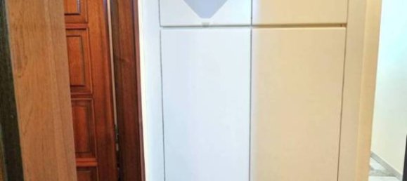 3 bedrooms Apartment in Messina, Italy No. 133064 8