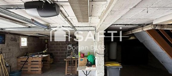 3 Schlafzimmer Haus in Athies-sous-Laon, France, Nr. 235633 15