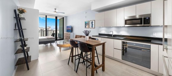 41.06 m² propiedad comercial en venta en Miami, Miami-Dade, Florida, USA № 615341 19