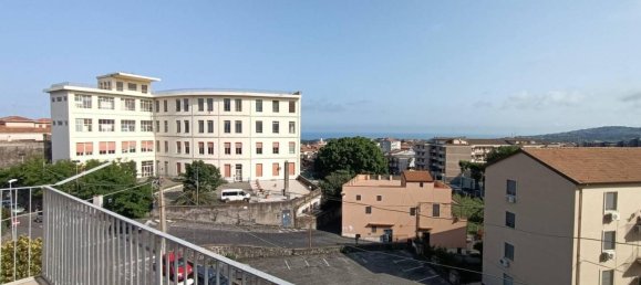 Apartamento de 3 habitaciónes en Acireale, Italy No. 18135 8