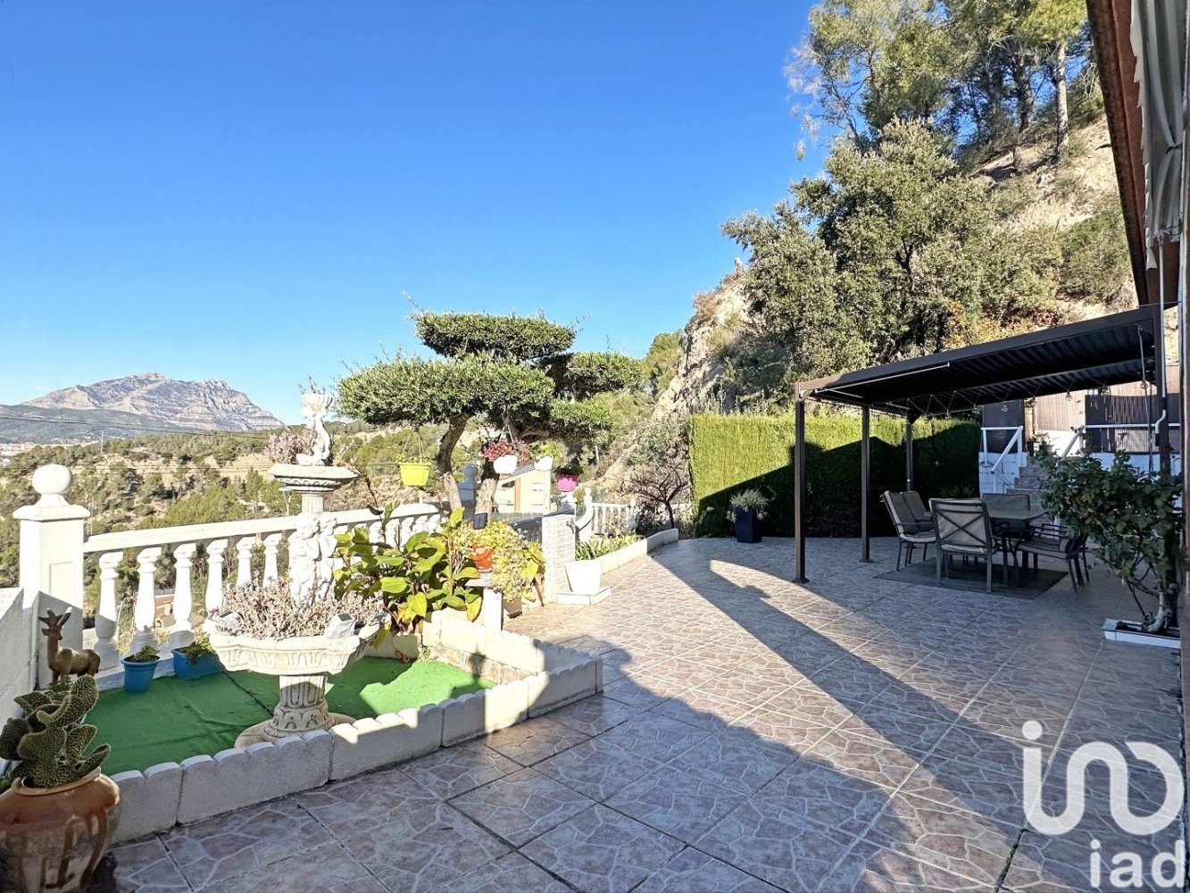 4 Schlafzimmer Haus in Abrera, Spain, Nr. 293713
