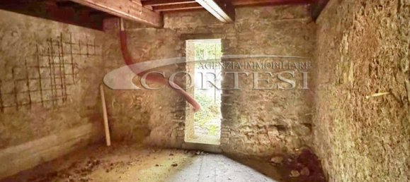 Villa de 10 habitaciónes en Torgiano, Italy No. 299693 21